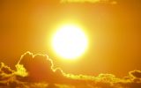 Solen och moln